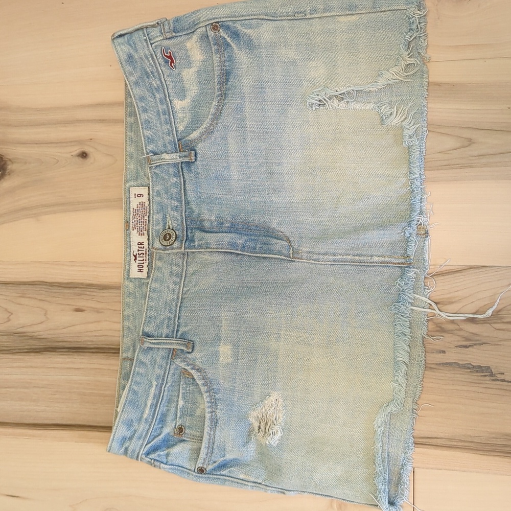 Vintage Y2K Hollister light wash distressed micro mini skirt